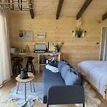 Treetop Tiny House Pod Korunami * Horna Micina