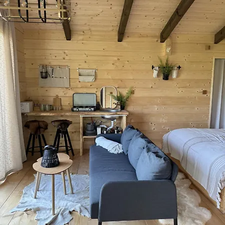 Treetop Tiny House Pod Korunami * Horna Micina