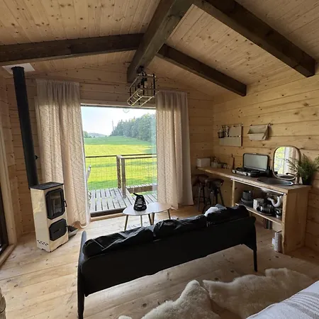 Treetop Tiny House Pod Korunami Kamp alanı