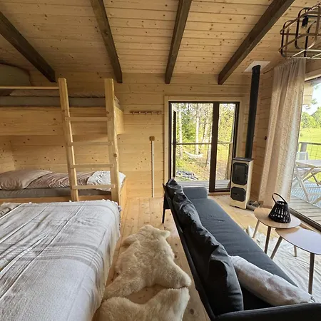 Kamp alanı Treetop Tiny House Pod Korunami *