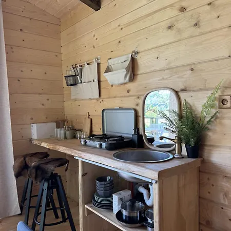 Treetop Tiny House Pod Korunami *