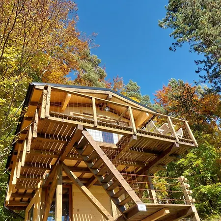 Treetop Tiny House Pod Korunami *