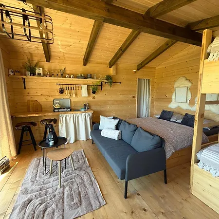 Camping Treetop Tiny House Pod Korunami