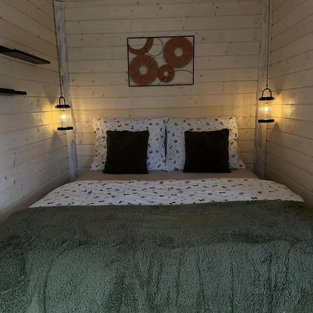 Treetop Tiny House Pod Korunami * Horna Micina
