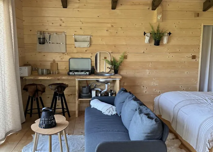 Treetop Tiny House Pod Korunami * Horna Micina